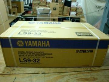 Pvodn zbrusu nov Yamaha Tyros 4 61-Ke