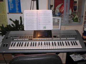 Yamaha PSR-S910 Arranger Workstation Keyboard
