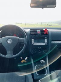 VW Golf 1. 6Fsi 85kw TOP stav