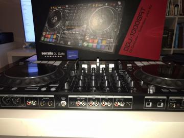 Zcela nov Pioneer DJ DDJ-1000SRT 4-kan