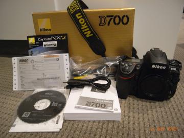 Na prodej Nikon D700 DSLR fotoapart +